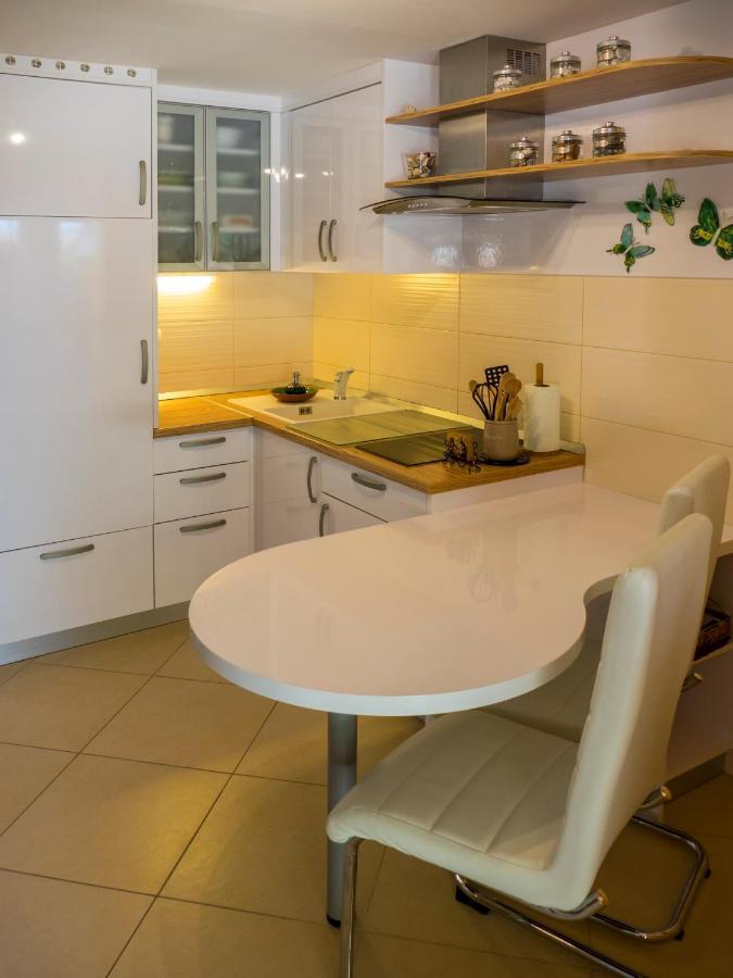 Apartman Ana Apartment Punat Exterior photo
